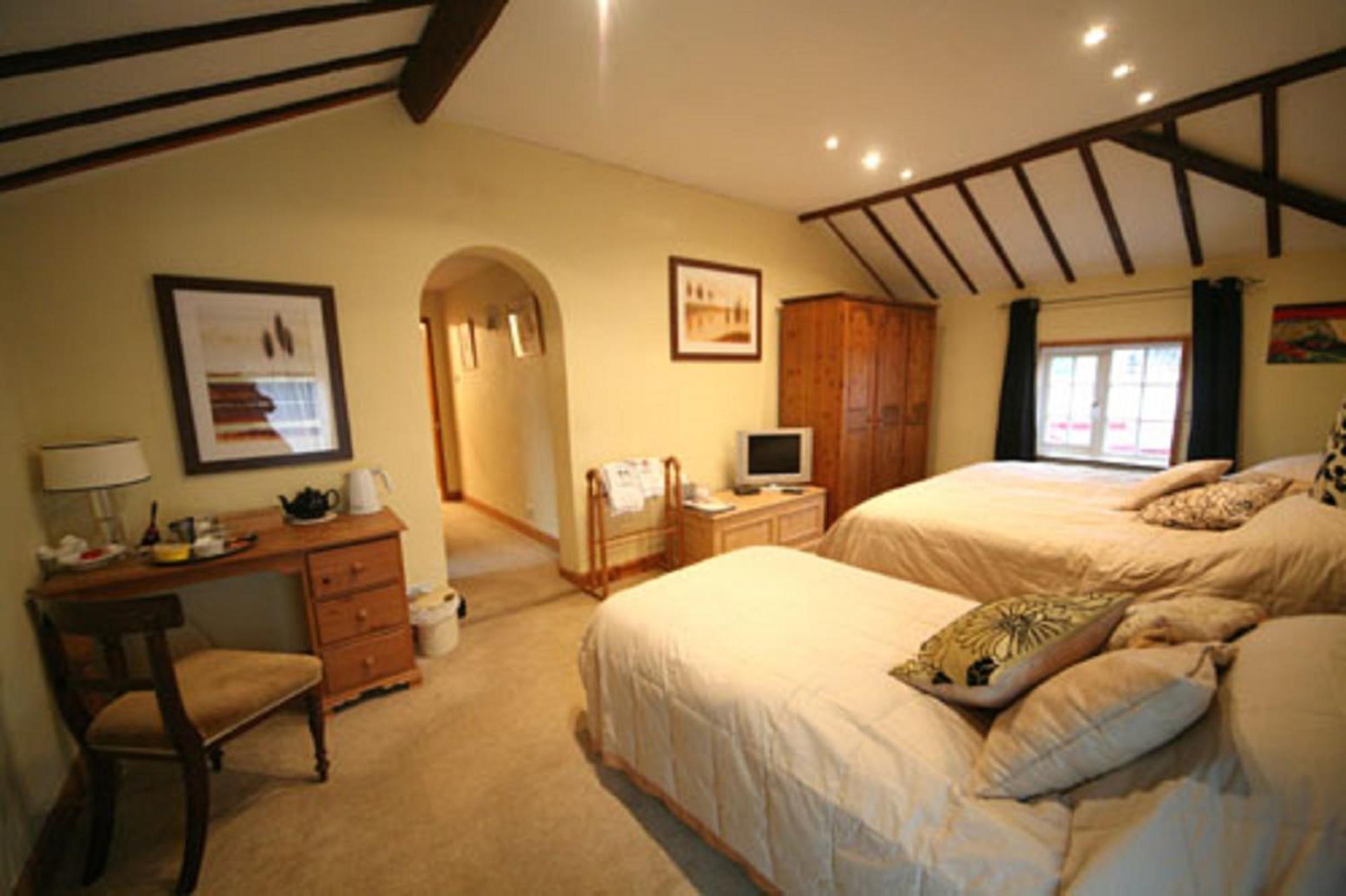 The Old Dairy Bed & Breakfast Waddesdon Bagian luar foto
